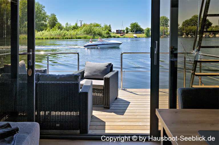 Hausboot-Seeblick-Bugterrasse-Marina-Wieltsee-Bremen-Weyhe-La Mare